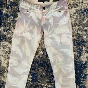 Guess jeans flowered patterned jeans!